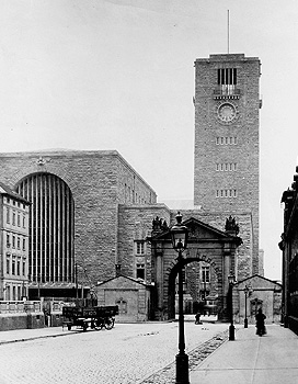 The city gate before destruction 1922
